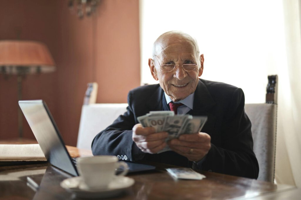 Online Geld verdienen für Senioren